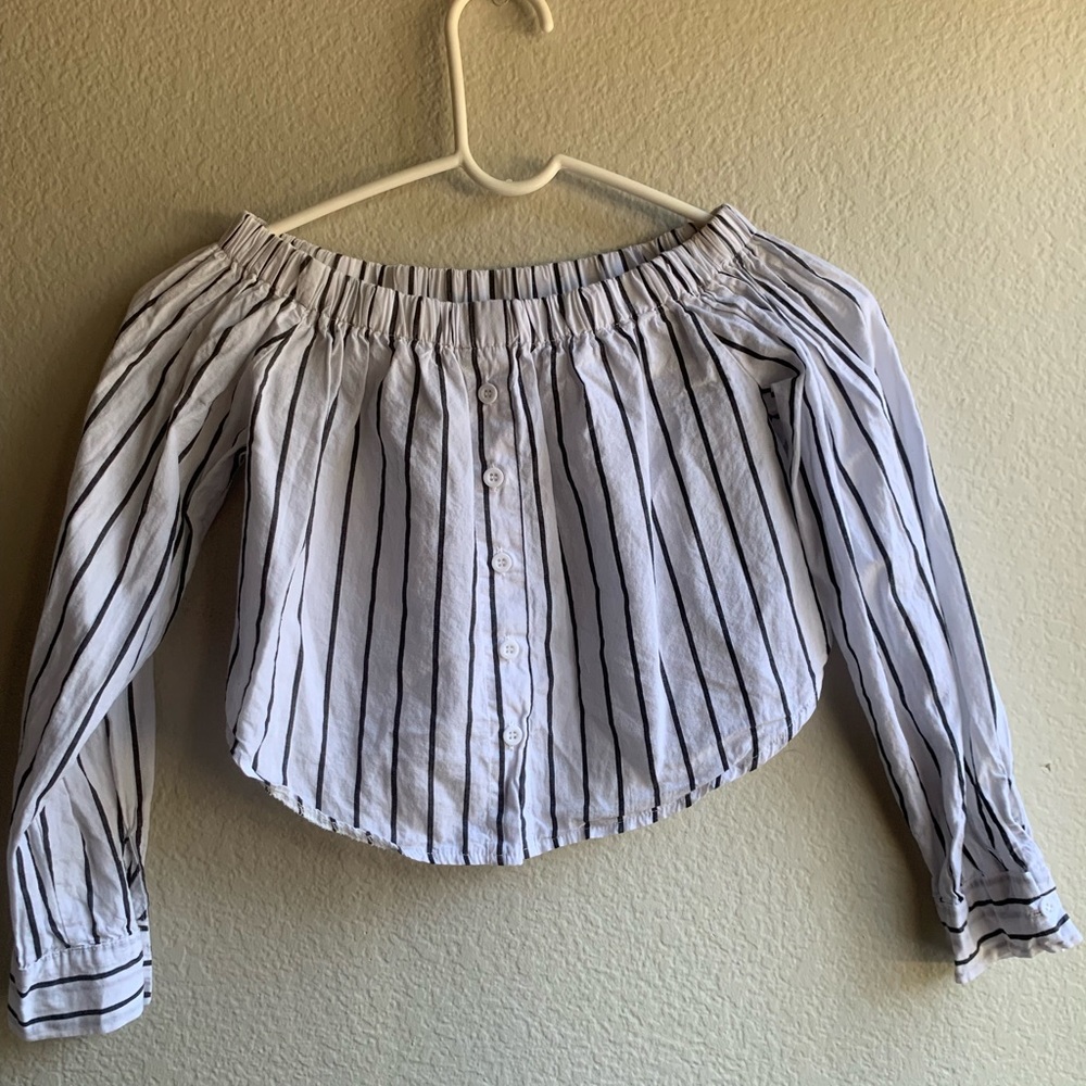 Black and white striped off the shoulder crop top